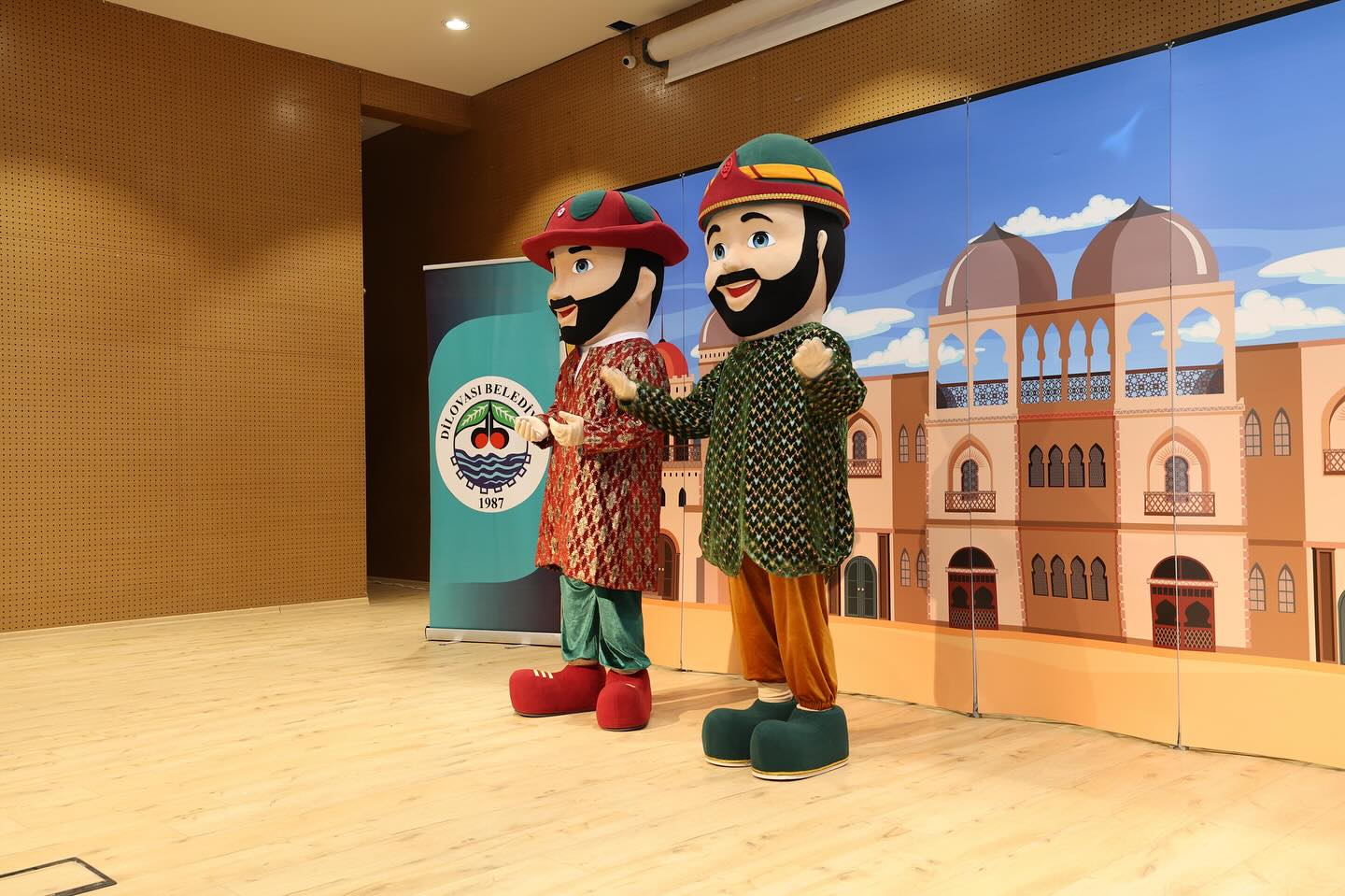 Hacivat Karagöz Gösterisi